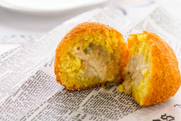 cannoleria-siciliana-arancino-gorgonzola-noci