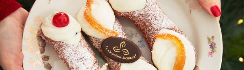 Dalla tradizione contadina ai grandi dolci dell'isola: scopri perché la ricotta siciliana è l'ingrediente simbolo della pasticceria siciliana.